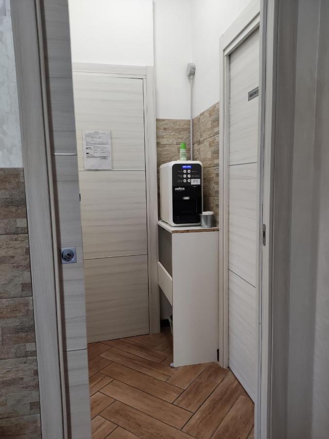 Bed and Breakfast Cuscino E Cornetto Salerno Exterior foto