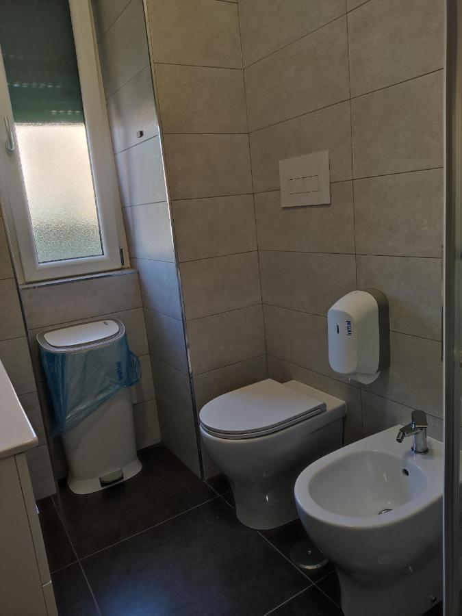Bed and Breakfast Cuscino E Cornetto Salerno Exterior foto