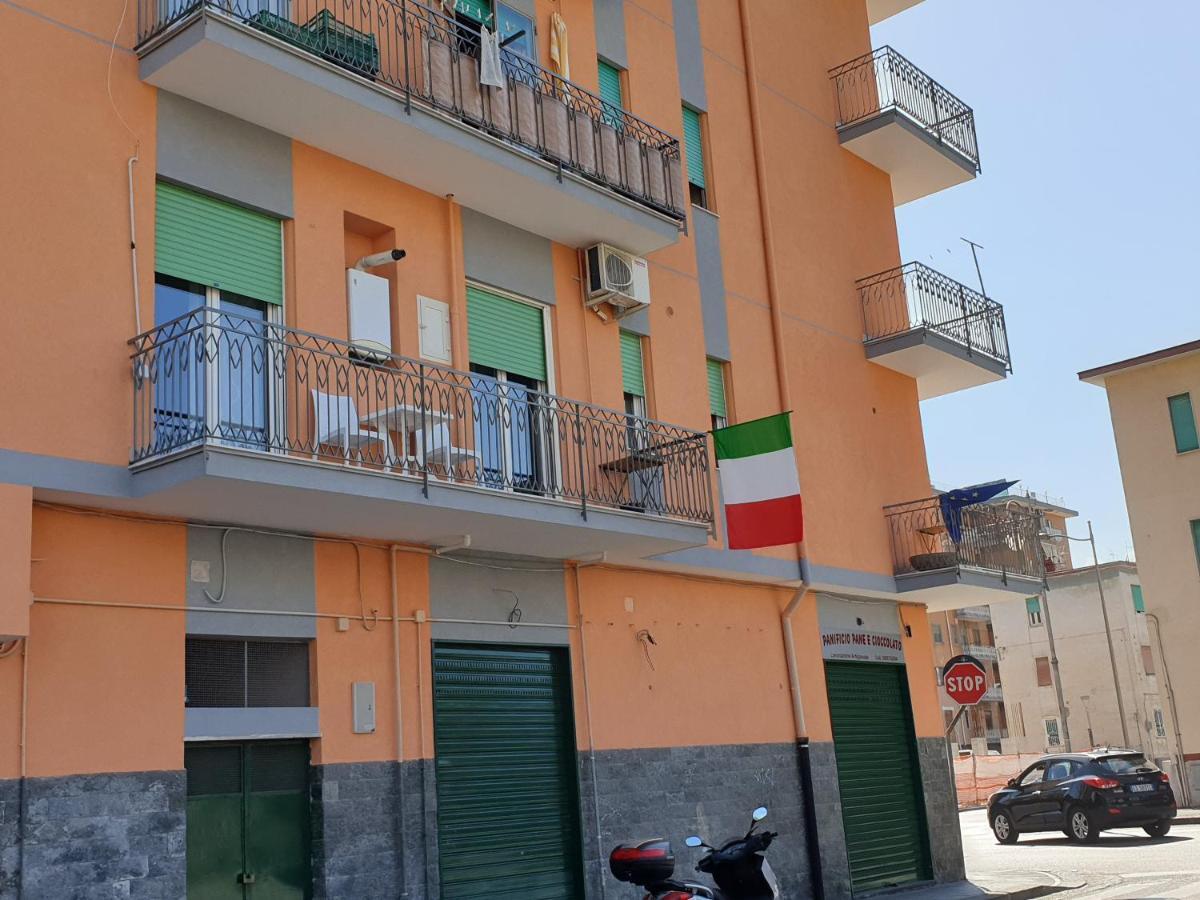 Bed and Breakfast Cuscino E Cornetto Salerno Exterior foto